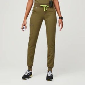 women's Martini Olive Zamora Petite Jogger Scrub Pants - XLPetite/ Martini Olive